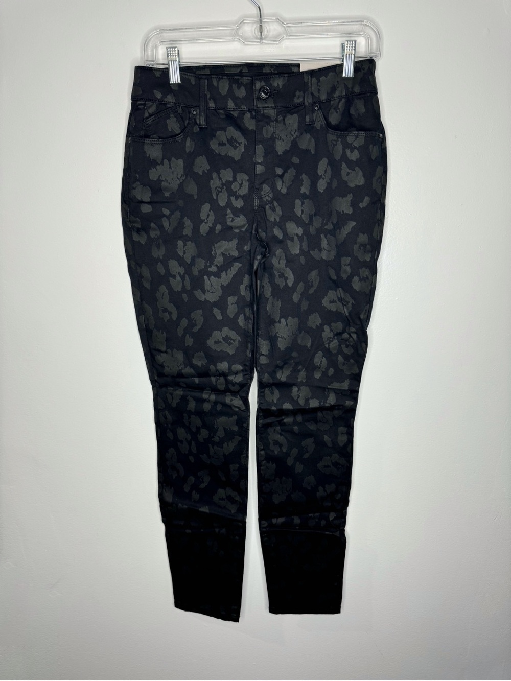 Chico’s Secret Stretch Jeggings Black Animal Print Women’s Size 4R Chico’s 0R
